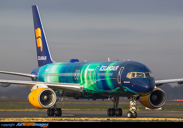 Boeing 757-256 Boeing 757-256