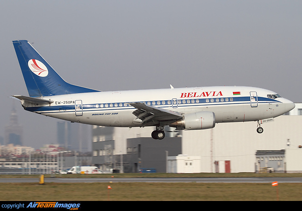 Boeing 737-524 Boeing 737-524