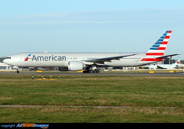 Boeing 777-323/ER Boeing 777-323/ER