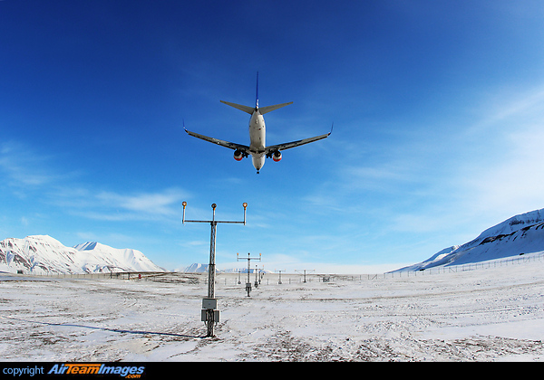 Boeing 737-85P Boeing 737-85P