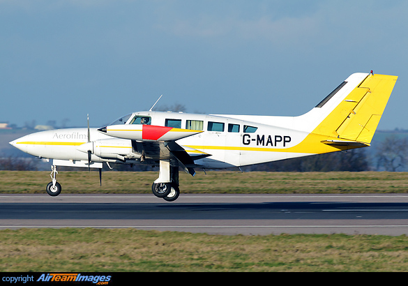 Cessna 402B Utililiner Cessna 402B Utililiner
