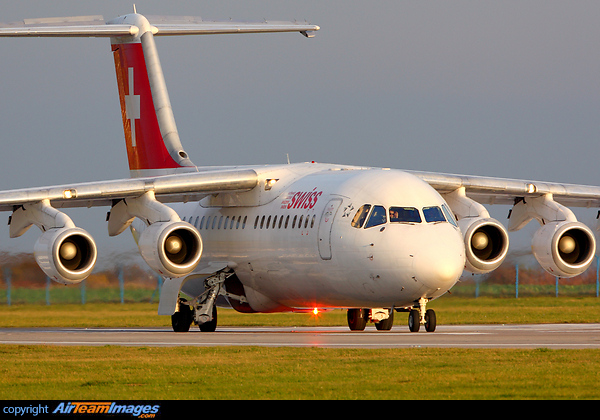 British Aerospace Avro RJ100 British Aerospace Avro RJ100