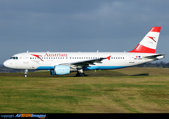 Operated by Tyrolean Airbus A320-214
