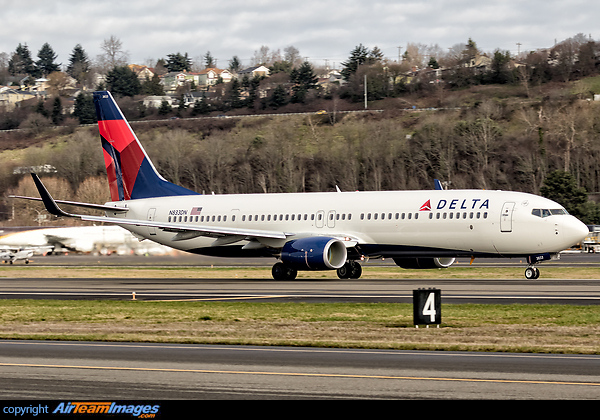 New Delta Air Lines Boeing 737-932(ER)(WL) - cn 31944 / ln 5250 N833DN departing on its delivery flight to Atlanta. Boeing 737-932