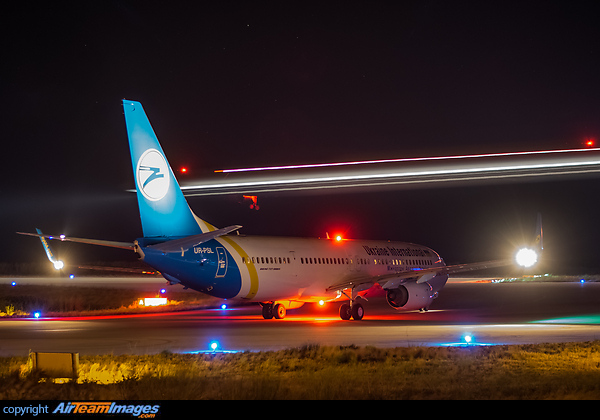 Boeing 737-94X/ER Boeing 737-94X/ER
