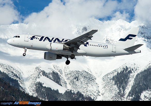 Airbus A320-214 Airbus A320-214