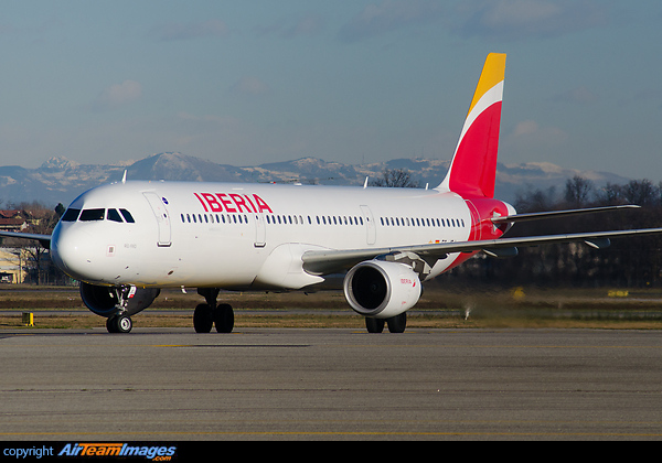 Airbus A321-211 Airbus A321-211