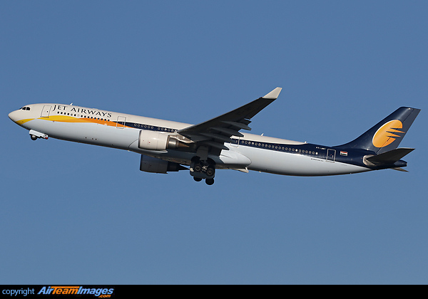 Airbus A330-302 Airbus A330-302