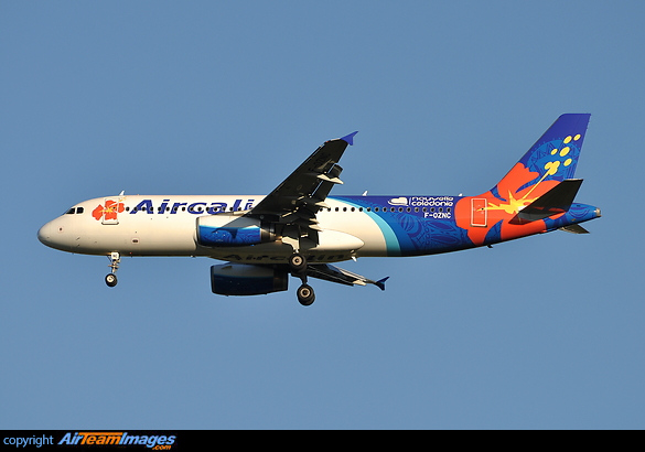 Airbus A320-232 Airbus A320-232