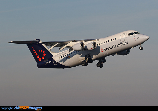 British Aerospace Avro RJ100 British Aerospace Avro RJ100