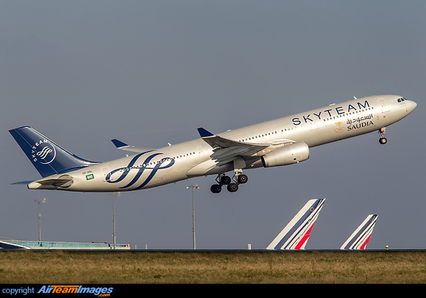 Airbus A330-343 Airbus A330-343