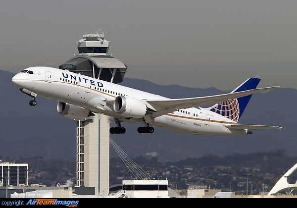Boeing 787-8 Dreamliner Boeing 787-8 Dreamliner