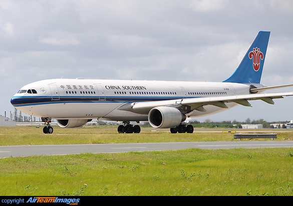 Airbus A330-223 Airbus A330-223