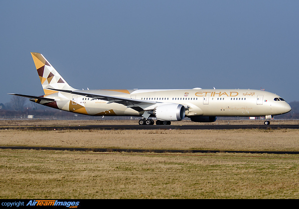 Boeing 787-9 Dreamliner Boeing 787-9 Dreamliner