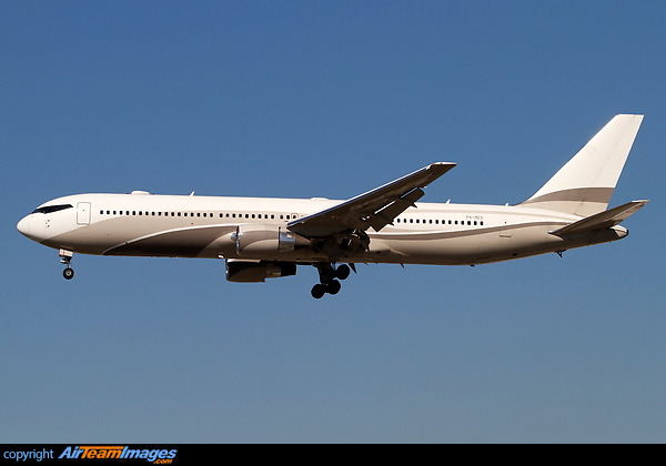 Boeing 767-33A/ER Boeing 767-33A/ER