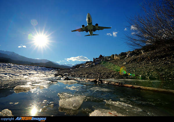 arriving on a beautiful winter day Boeing 737-7K2