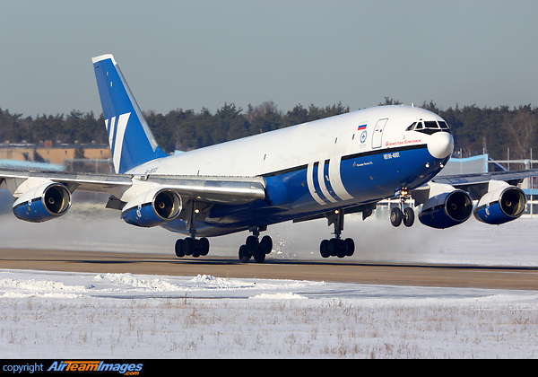 Preparing for convertation to an air-tanker Ilyushin Il-96-400T