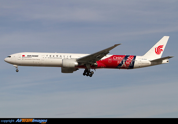 Boeing 777-39L/ER Boeing 777-39L/ER