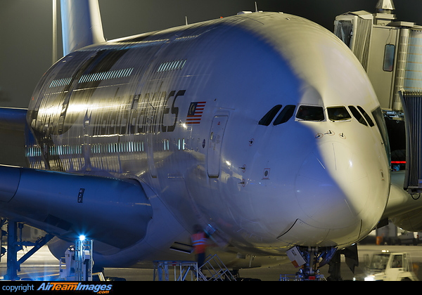 Airbus A380-841 Airbus A380-841