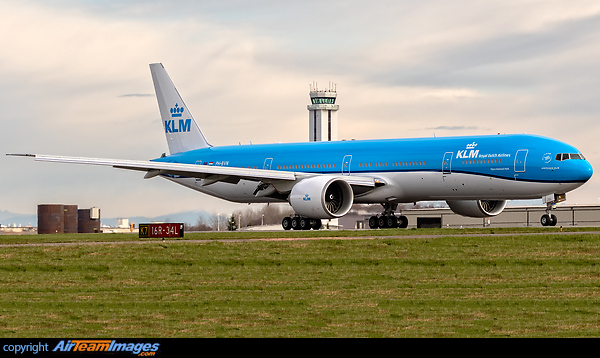 KLM Royal Dutch Airlines Boeing 777-300 - cn 44549 / ln 1280 PH-BVN returning to Paine Field after a test flight in the new KLM livery. Boeing 777-306/ER