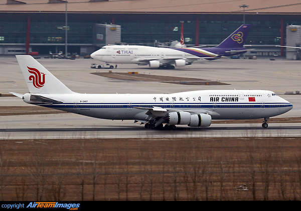 Boeing 747-89L Boeing 747-89L