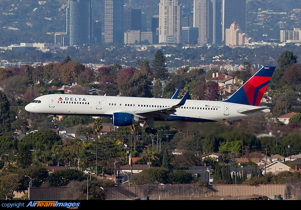 Boeing 757-251 Boeing 757-251