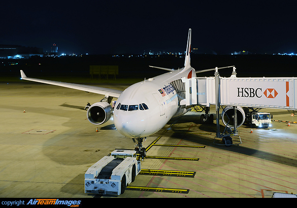 Airbus A330-323 Airbus A330-323