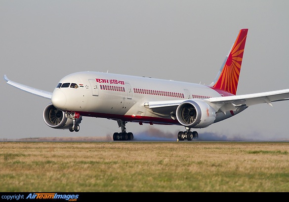 Boeing 787-8 Dreamliner Boeing 787-8 Dreamliner