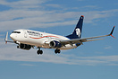 Boeing 737-852