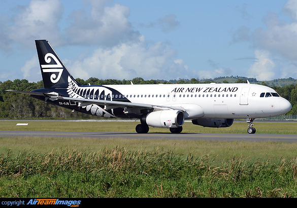 Airbus A320-232 Airbus A320-232