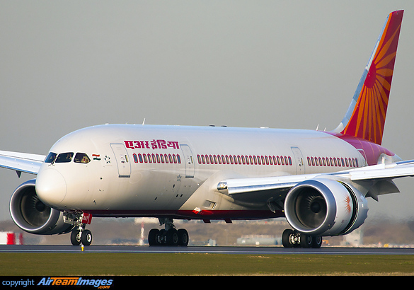 Boeing 787-8 Dreamliner Boeing 787-8 Dreamliner
