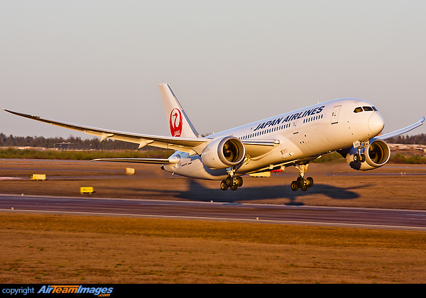 Boeing 787-8 Dreamliner Boeing 787-8 Dreamliner