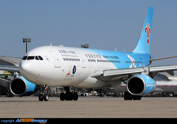 Airbus A330-243 Airbus A330-243