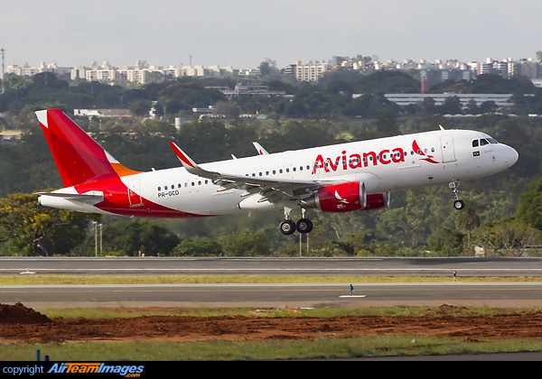 Airbus A320-214 Airbus A320-214