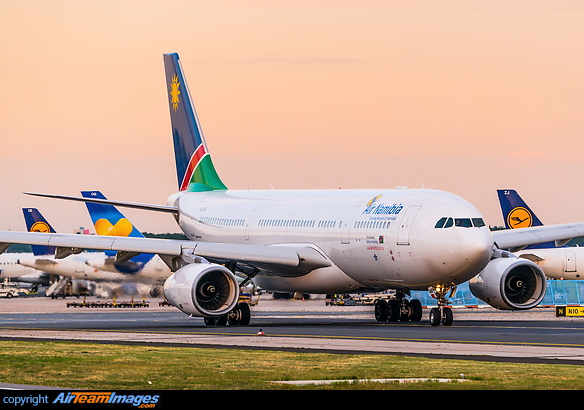 Airbus A330-243 Airbus A330-243