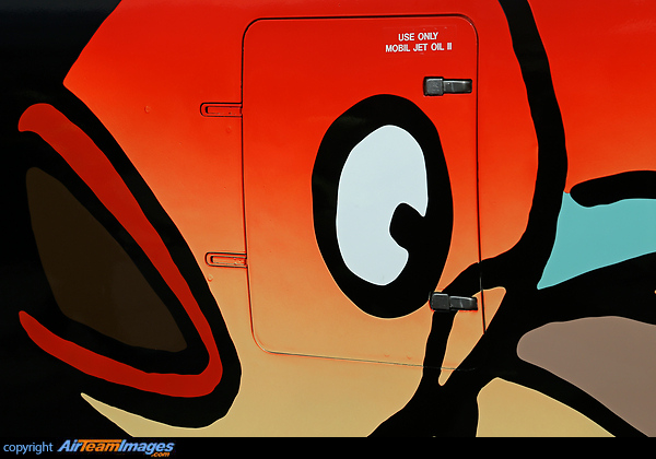 Brussels, 16 March 2015 - Today Brussels Airlines & Moulinsart unveiled someting never seen before: An Airbus A320 with a livery inspired by the Belgian cartoon character Tintin. Both belgian compagnies have worked several mounths on this unique project, based on the original drawings by the hand of Herg.
The result is a 37m long black shark, based on Professor Calculu's shark submarine from the Tintin adventure, Red Rackham's treasure.The aircraft was baptized "Rackham". On the fuselage we read:"We fly you to the home of Tintin"
For the painting of the aircraft, Brussels Airlines worked with aircraft paint artist Andre Eisele. The entire paint job took 1500 man hours in total, 360 liters of paint, 10 days, 22 painters per day and 5 km of tape. Airbus A320-214