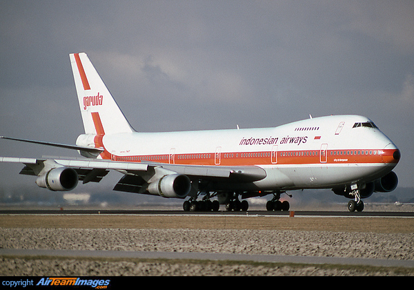 Boeing 747-2U3B Boeing 747-2U3B
