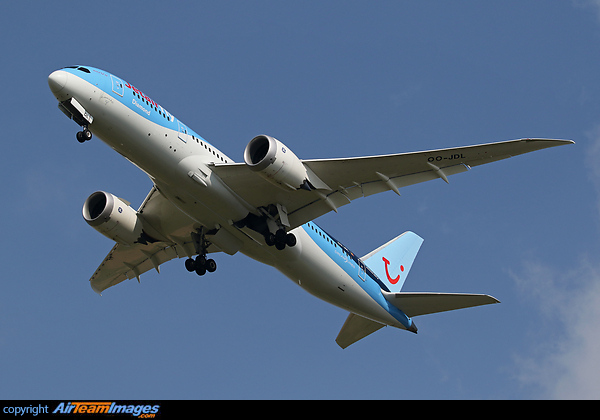 Boeing 787-8 Dreamliner Boeing 787-8 Dreamliner