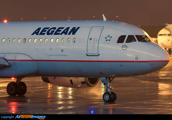 Airbus A320-232 Airbus A320-232