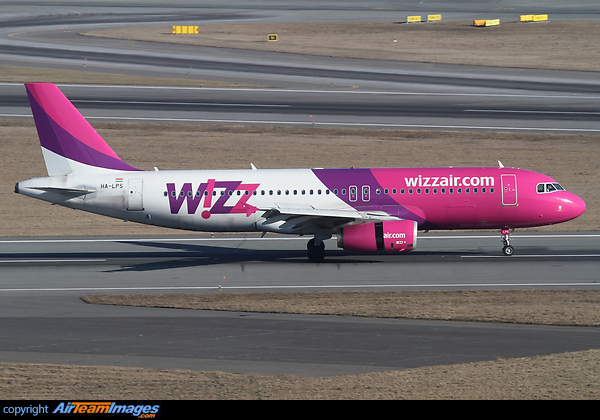 Airbus A320-232 Airbus A320-232