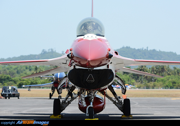 F-16C Fighting Falcon F-16C Fighting Falcon
