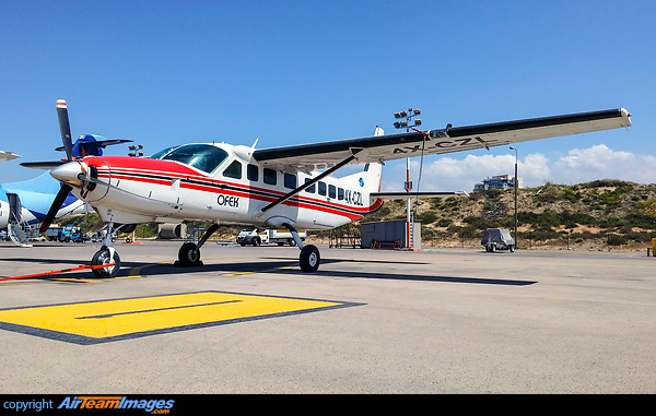 Ofek aviation photography Cessna 208B Grand Caravan