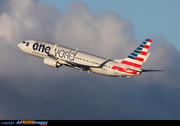Boeing 737-823 Boeing 737-823