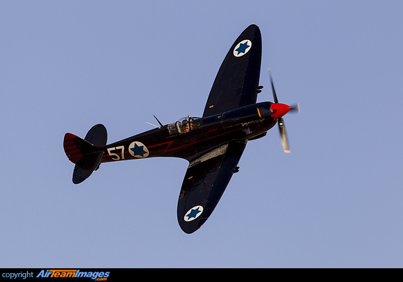 Supermarine 361 Spitfire LF9E Supermarine 361 Spitfire LF9E