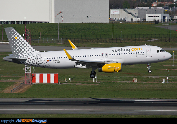 Airbus A320-232 Airbus A320-232