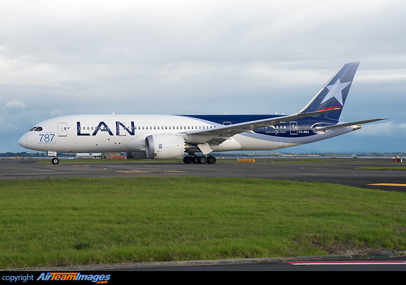 Taxi for take off on 23L to SCL the last leg of inaugural first service SCL-AKL-SYD-AKL-SCL replacing the Airbus A340 on this route. Boeing 787-8 Dreamliner