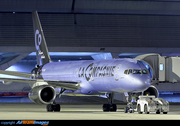 Boeing 757-256 Boeing 757-256