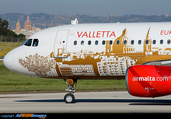 Airbus A320-214 Airbus A320-214