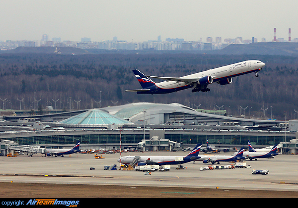 Boeing 777-3M0/ER Boeing 777-3M0/ER
