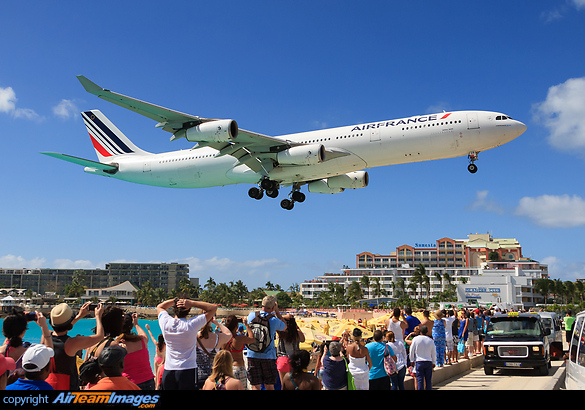 Airbus A340-313X Airbus A340-313X